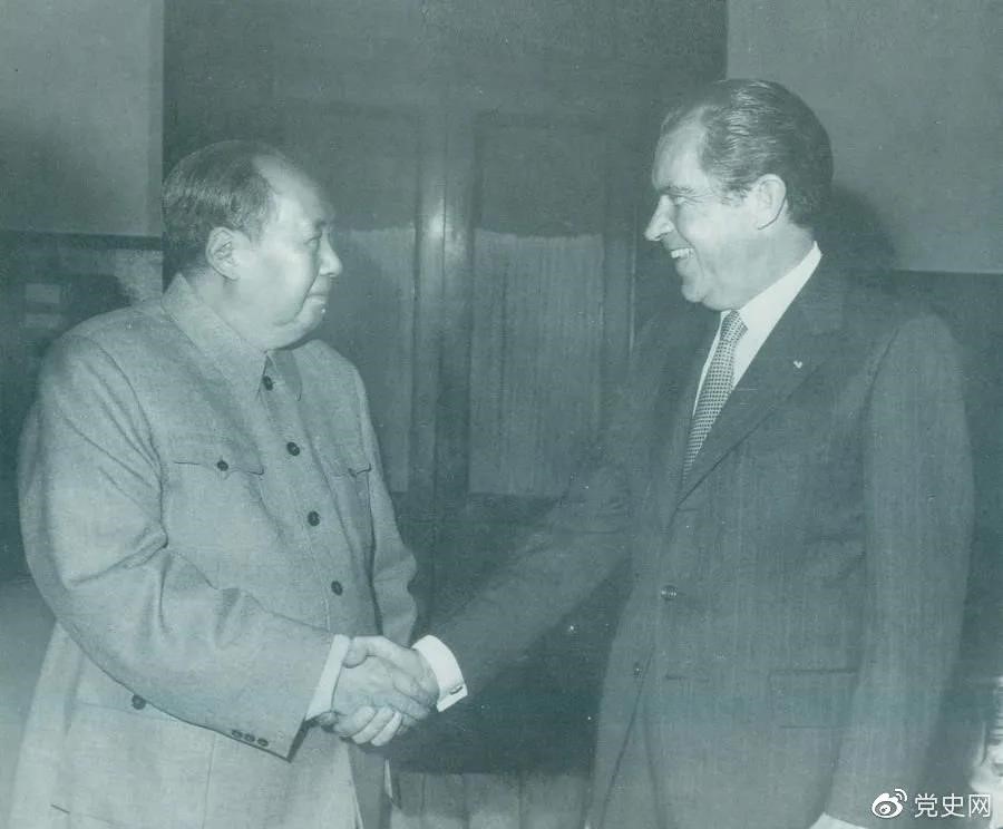 1972年2月21日，毛澤東主席會見美國總統理查德·尼克松。