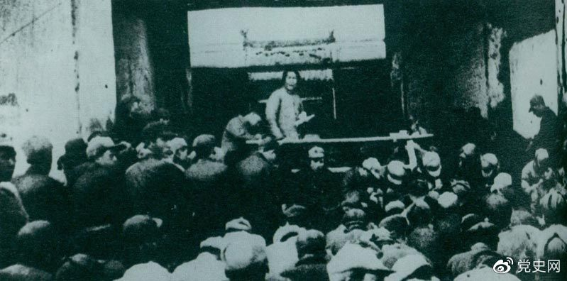 1935年12月27日，毛澤東在陜北瓦窯堡黨的活動分子會議上作《論反對日本帝國主義的策略》報告。